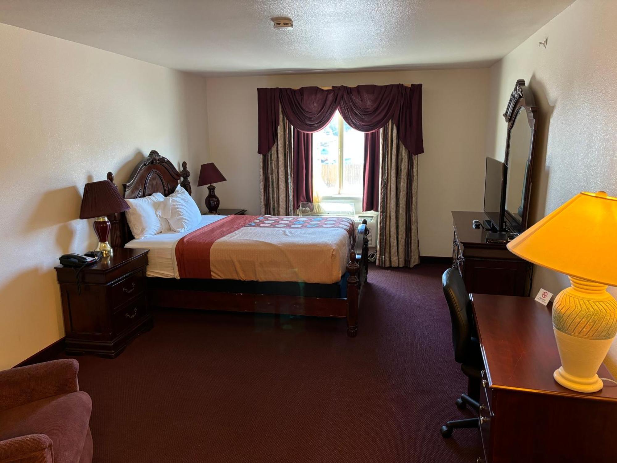 ซูเปอร์ 8 บาย วินด์แฮม เร็กซ์เบิร์ก Hotel ภายนอก รูปภาพ